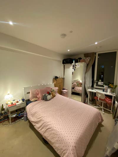Titled it as Stunning double room in E20⭐️ Main Photo