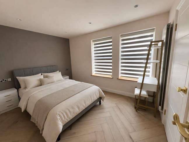 Stylish Newly Renovated Double Room own bathroom  Main Photo