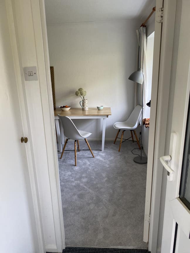 Self contained studio - own kitchen and bathroom  Main Photo