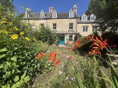 Beautiful Cotswold Stone Cottage – Winter Let  Main Photo