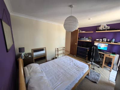 Furnished Large Double Bedroom Main Photo