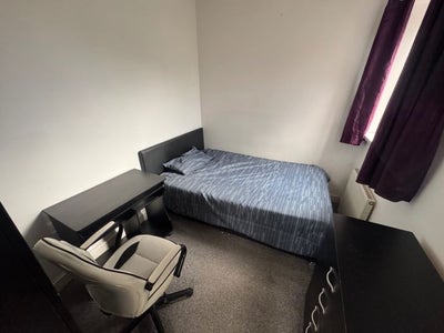 Double Room to Let – Stratford E15 Main Photo