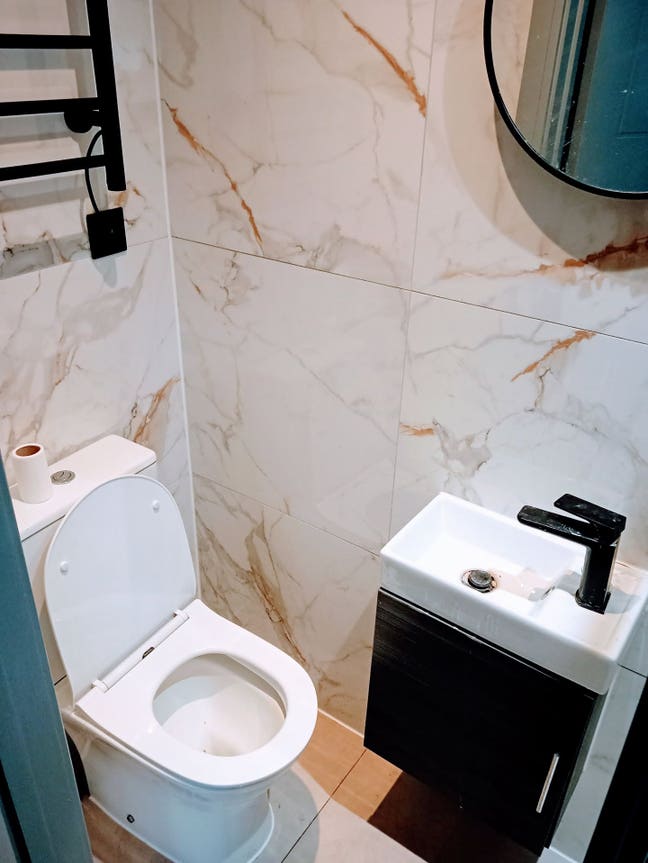 Modern Self-Contained Studio Room with En-Suite Ba Main Photo