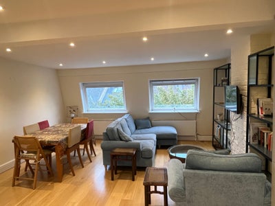 Double bedroom with ensuite Main Photo