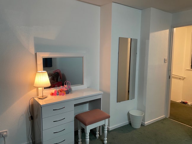 Double bedrooms available  Main Photo