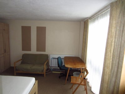 Flat Share, Big Double Room.  Main Photo