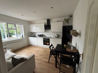 Modern Apartment  Main Photo