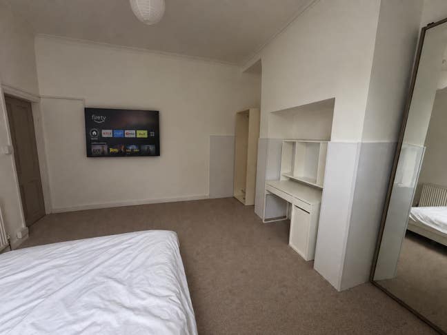 3 bed, 10 mins from UoL Main Photo
