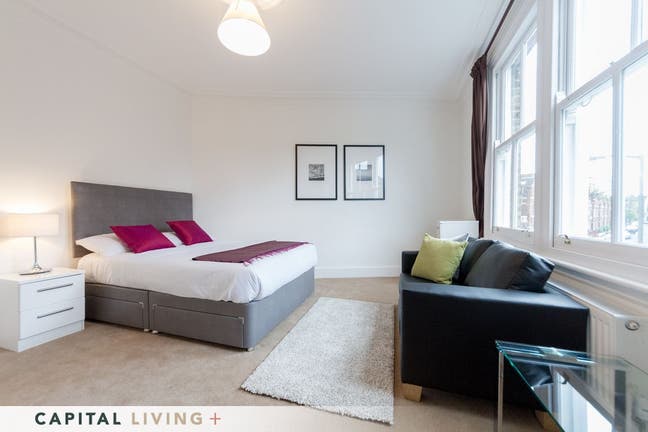 Balham Double Bedroom Main Photo