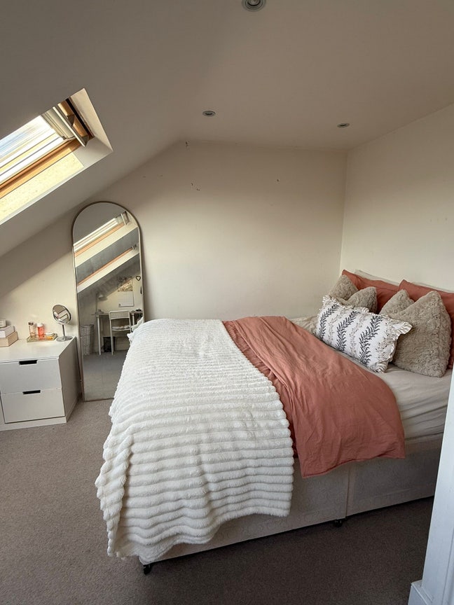 Double room in Southfields  Main Photo