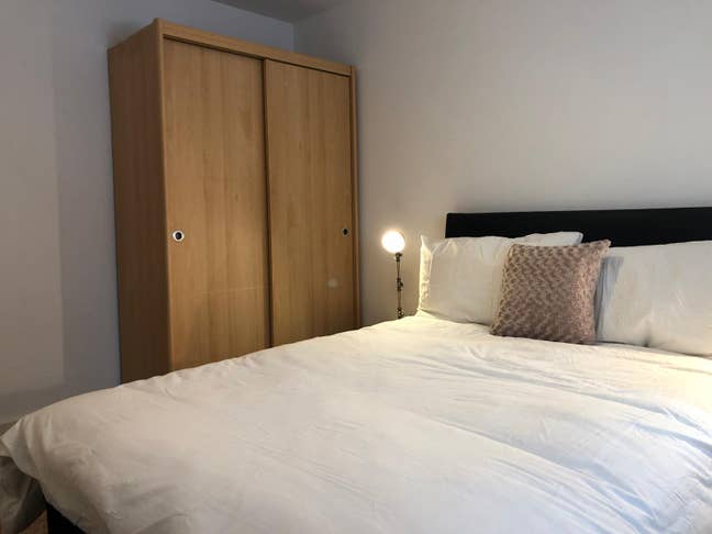 Brindley Place, 2 beautiful double en-suites Main Photo