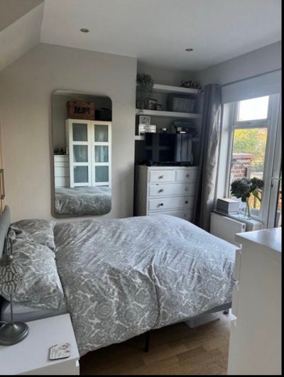 Lovely Double Room with balcony  Main Photo