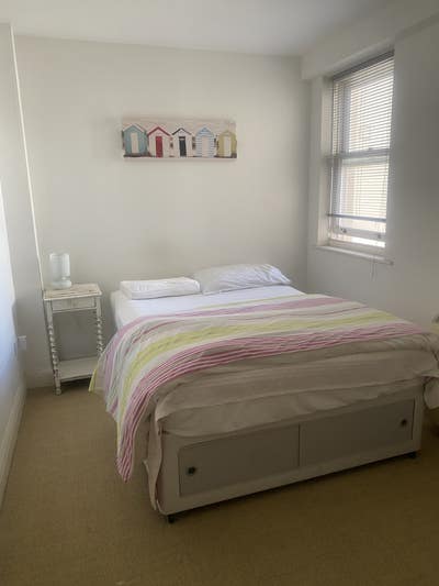 4 Nights per week ONLY. Sole occupant Main Photo