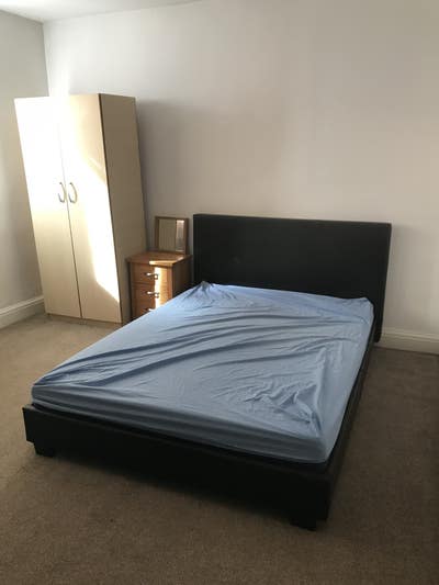 Double room to rent Main Photo