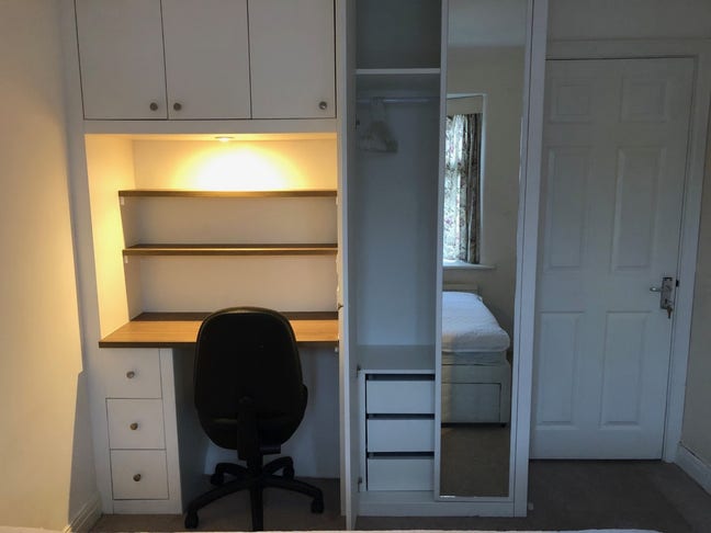 Modern double room in great house & location  Main Photo