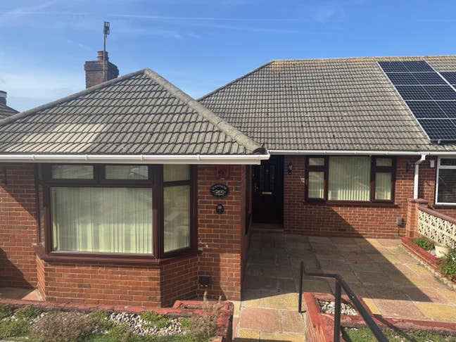 Stunning Loft Room with En-Suite near Marina & RSC Main Photo