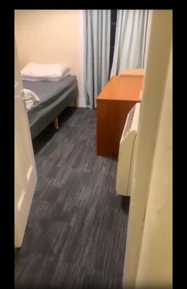Standard single room Main Photo