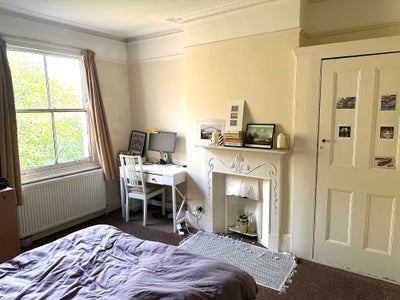 Large double in lovely flat! Main Photo