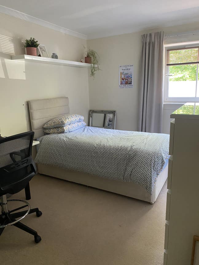 Short-Term Student Let &pound;125pw  Main Photo