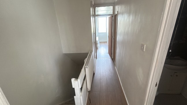 Lovely Double Room in Roman Road E3  Main Photo