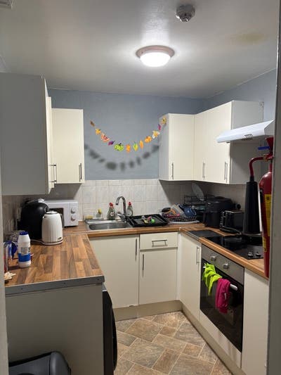 Double Room to Rent | DD1 | &pound;400 Pcm | Central Dun Main Photo