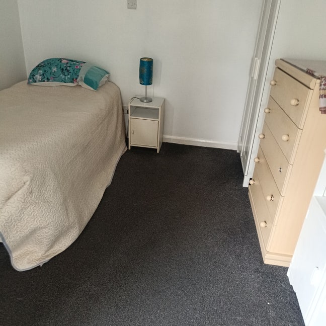 Studio flat  Main Photo