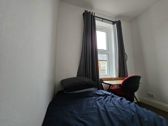 Single Room near Uni City Campus, Bridges & Metro Main Photo