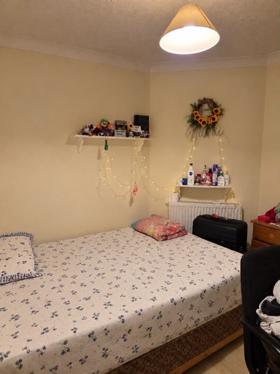 Double Room, modern house, 2 bath Main Photo