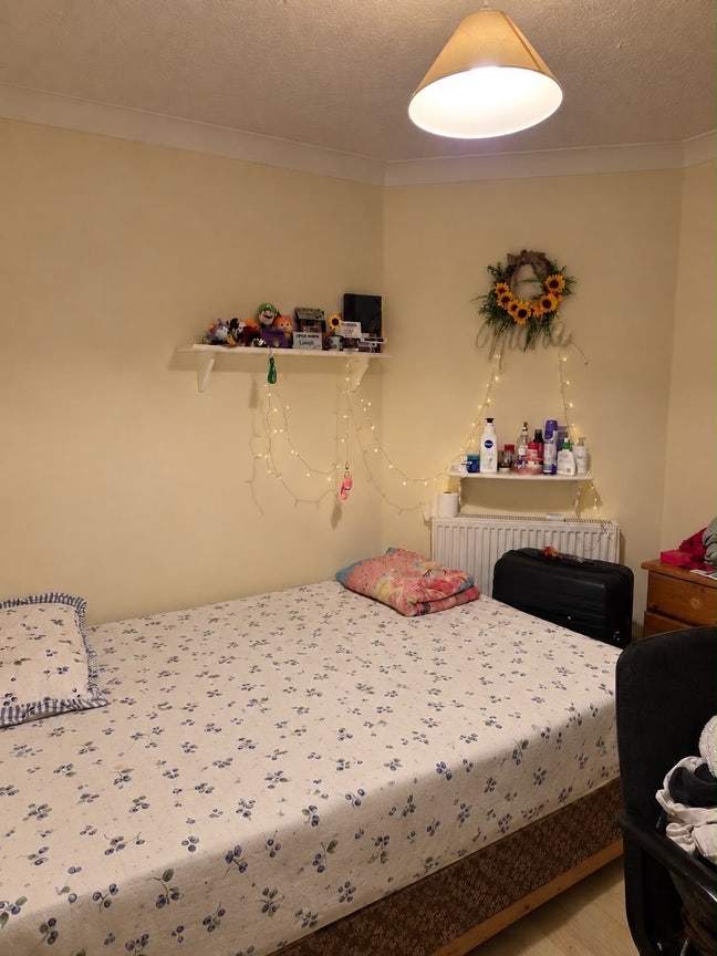 Double Room, modern house, 2 bath Main Photo
