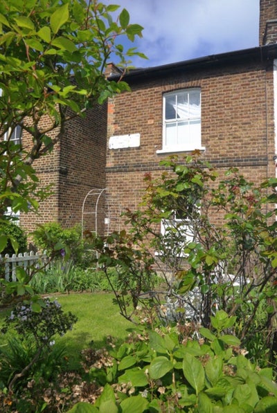 1835 Cottage in London  Main Photo