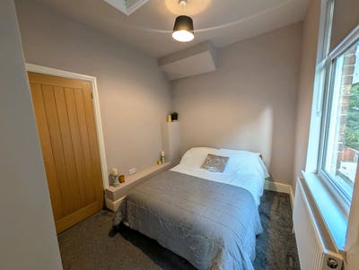 Double bedroom Main Photo