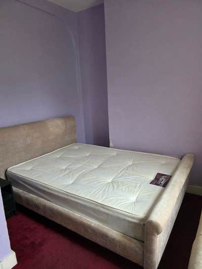 Double Room is available for rent in - E8 3HN Main Photo