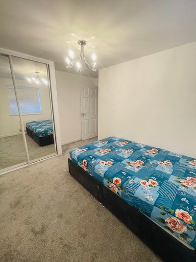 1 Double Room to Rent -Weekly or Monthly Basis Main Photo
