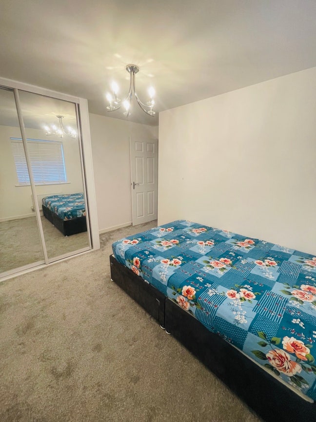 1 Double Room to Rent for 1 Month 19Oct to 19Nov Main Photo