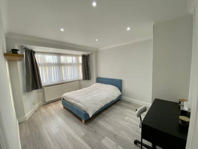 Beautiful 1 bed flat London NW2 incl.bills  Main Photo