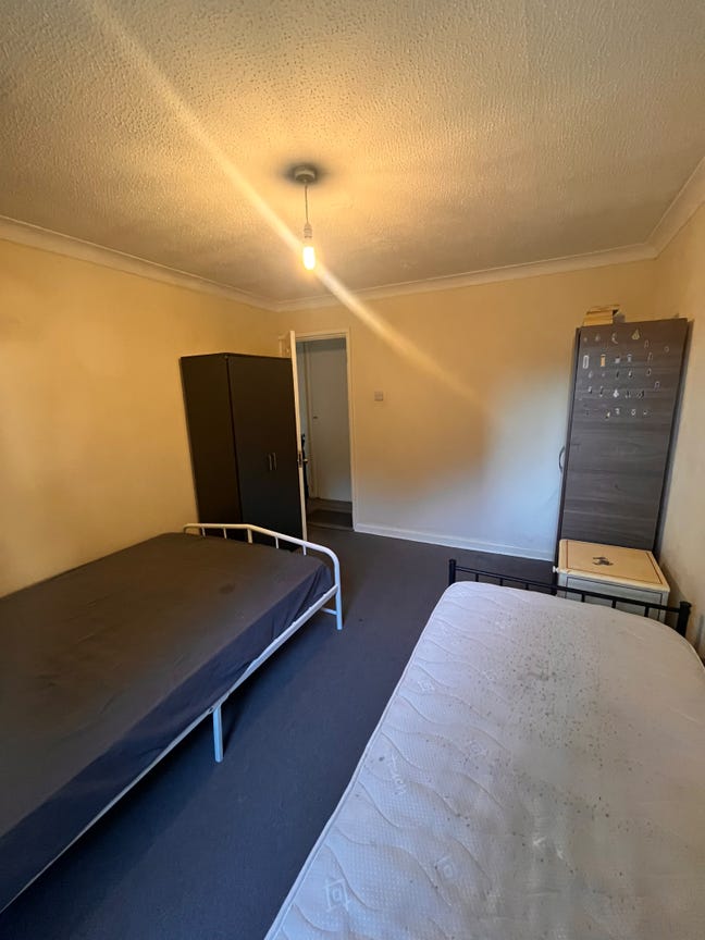 Room to rent Abbey Wood Main Photo
