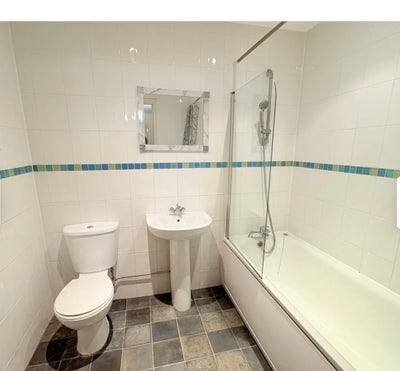 1 Bedroom with private bathroom  Main Photo