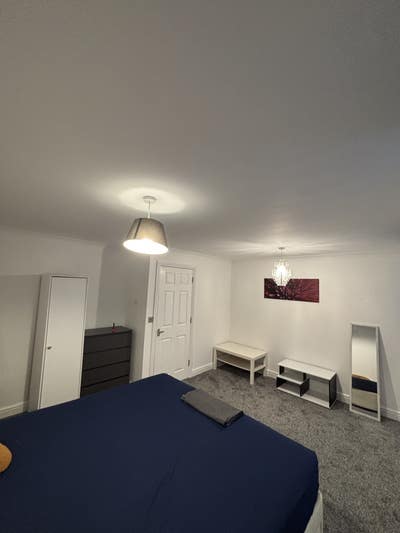 Large Double room Main Photo