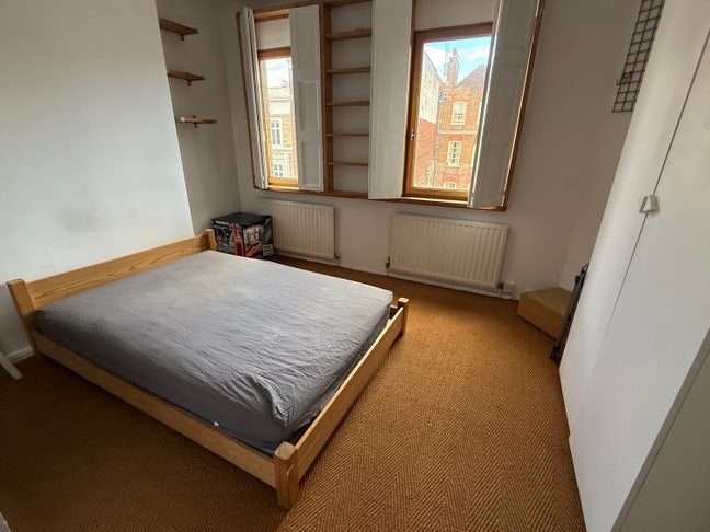 Modem 1 bedroom apartment to rent with terrace Main Photo