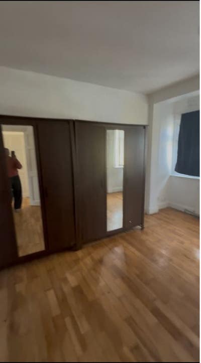 Master Room Available for 3 People – IG2 7Pj Main Photo