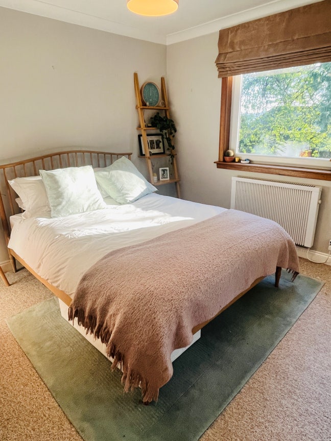 Large double, flat to yourself most of the week Main Photo