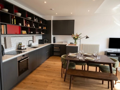 One double room in sociable flat - East London Main Photo