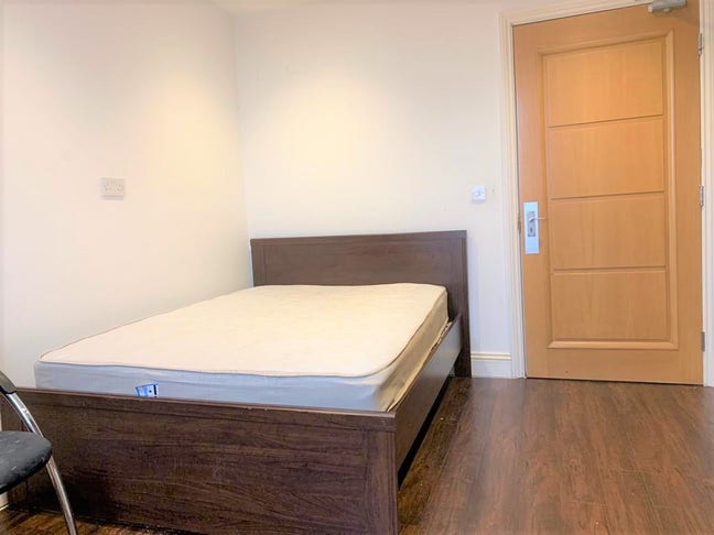 Double room for rent in Harrow Main Photo