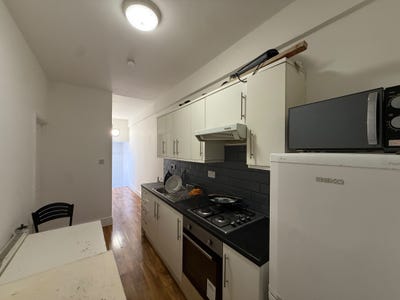 Furnished Single Room | All Bills Included |  Main Photo