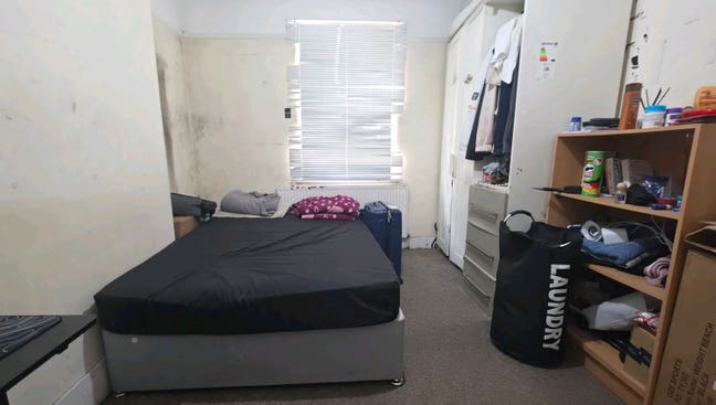 Bedspace for 1 male. Main Photo