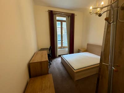 Fully Furnished Room 5Mins to Earl’s Court Station Main Photo