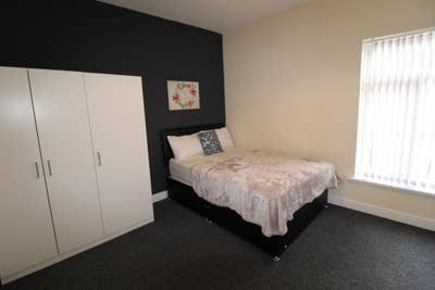  Stunning room available HU3 (RA) Main Photo