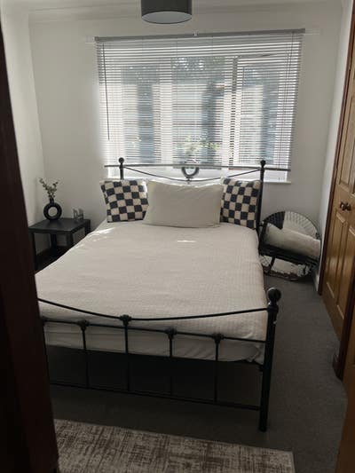 Room for rent  Main Photo