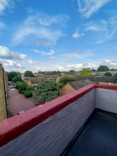 1 bedroom available in a 2 bedroom in kennington Main Photo