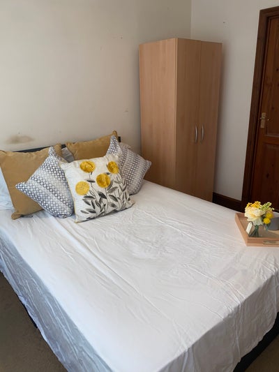Large Double Ensuite Room in Eltham! Main Photo